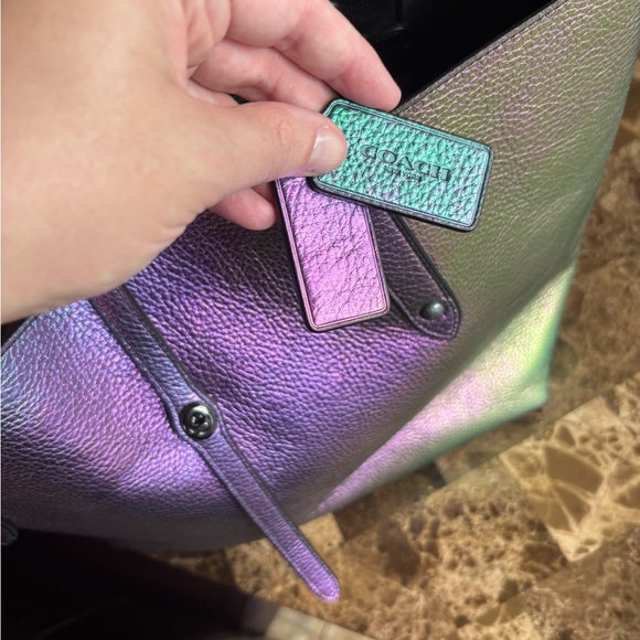 New Coach Iridescent Holographic Market Tote Bag - Picture 5 of 8